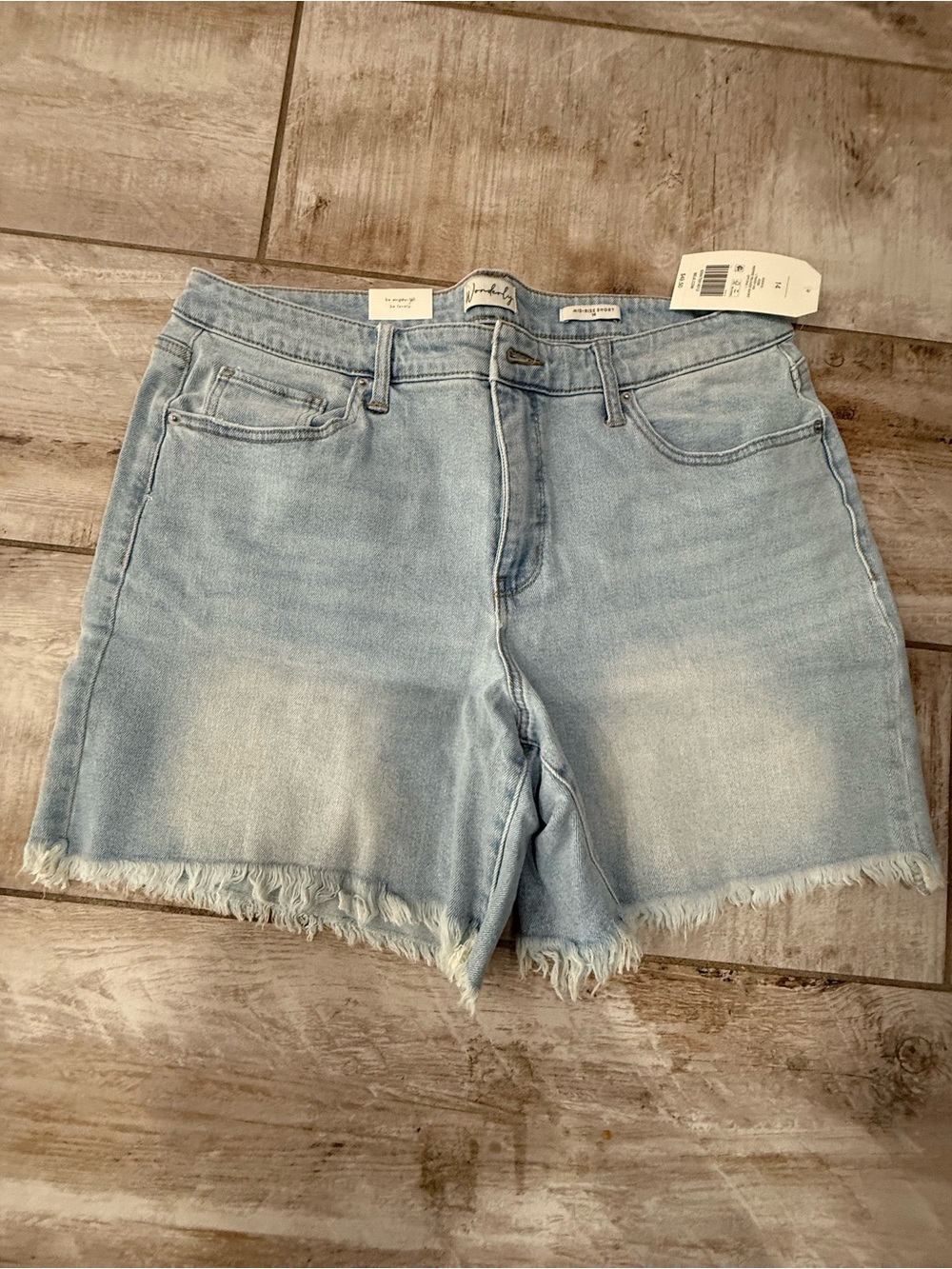 Wonderly Light Wash Frayed Hem Denim Shorts
